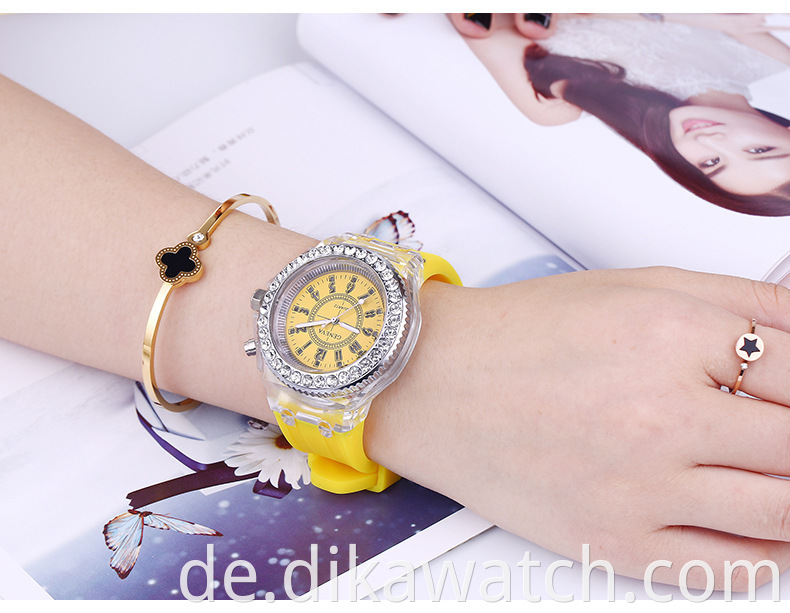 Genf 2019 Genf Uhr Dame Männer Top Silikonband Diamant Uhr Zifferblatt Design Sport Männer Armbanduhren Reloj Mujer